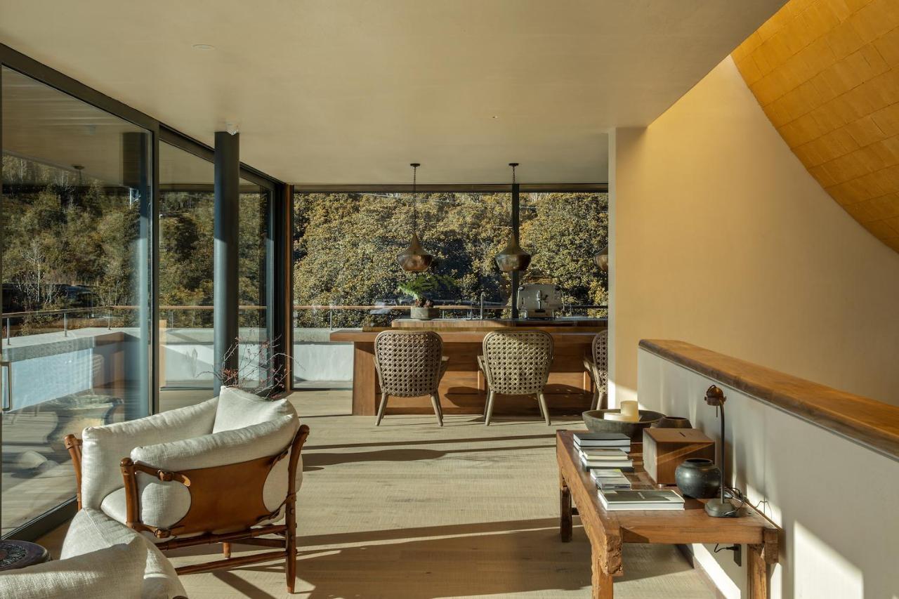 Deqen Sunyata Hotel. Deqin Meili מראה חיצוני תמונה